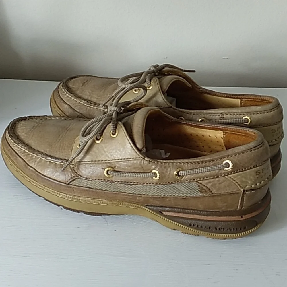Mens Sperry lace up boat deck shoes 10M